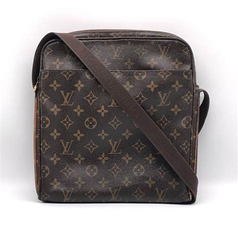 LOUIS VUITTON Trotteur Beaubourg Shoulder Bag M97037